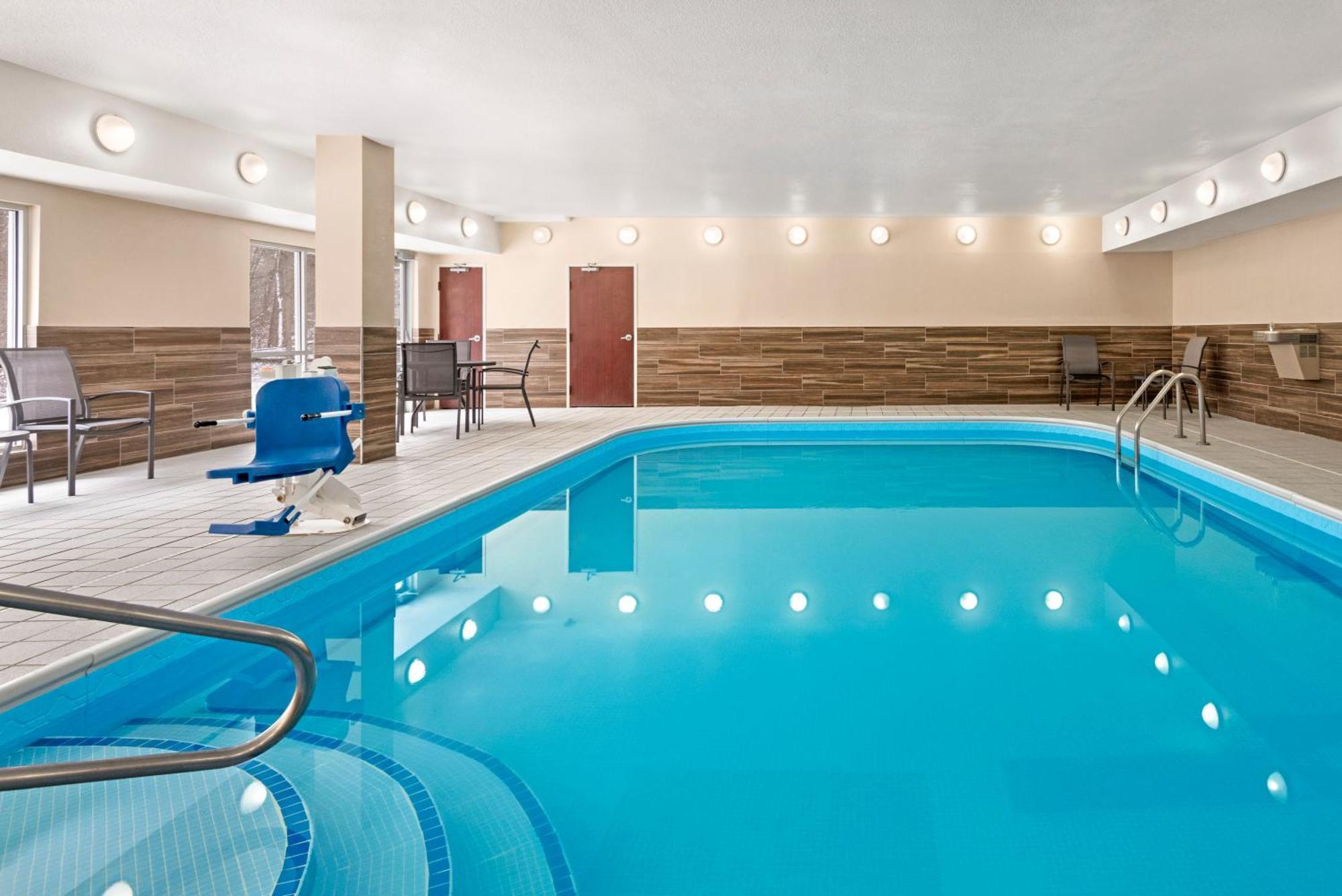 Fairfield Inn By Marriott Warren Niles Eksteriør billede